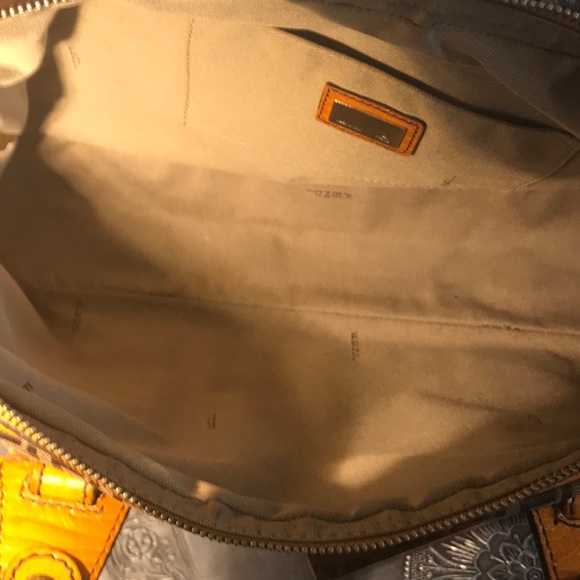 FENDI FF LOGO THROUGHOUT AUTHENTIC LEATHER TRIMMED BAG - Picture 9 of 13
